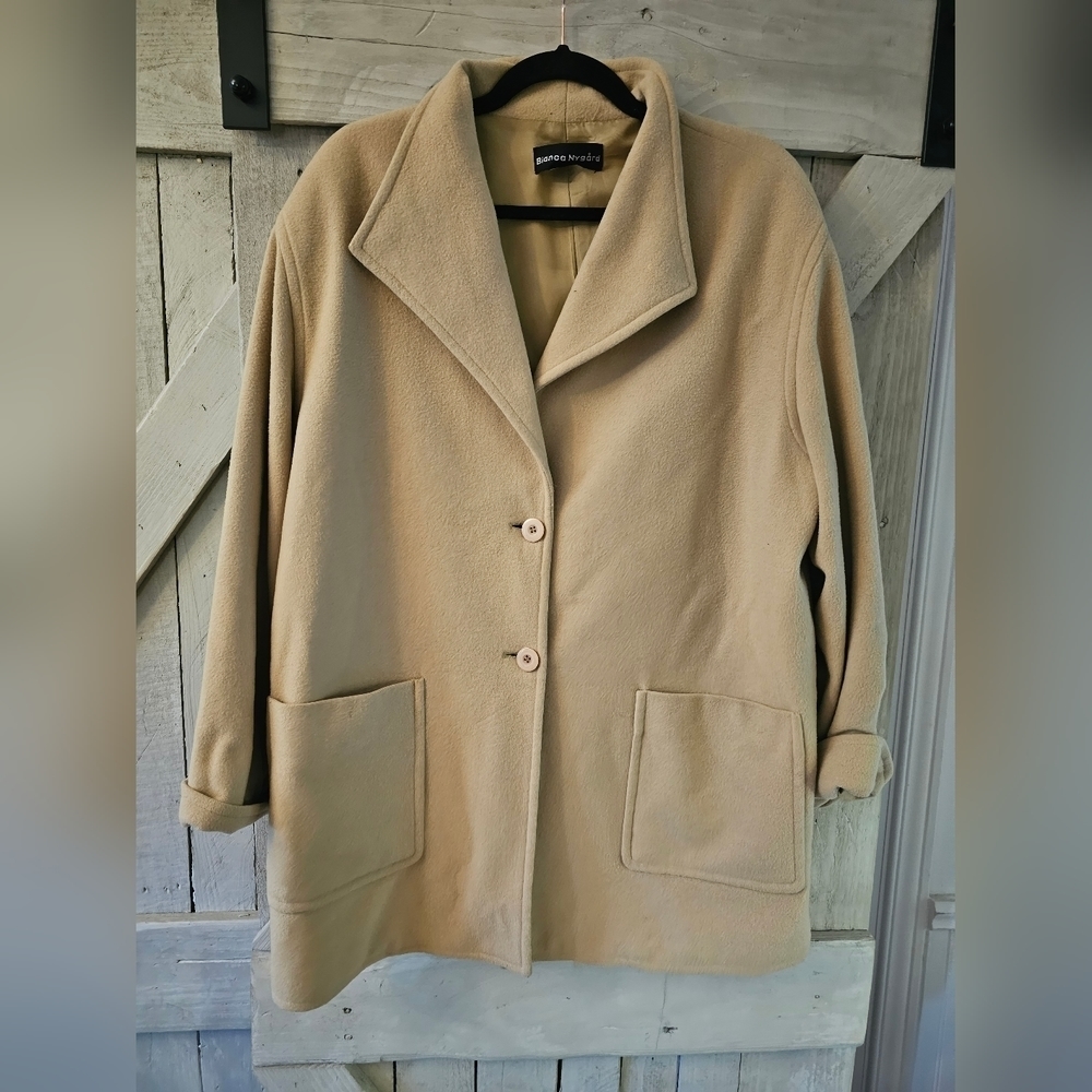BIANCA NYGARD WOOL & CASHMERE COAT